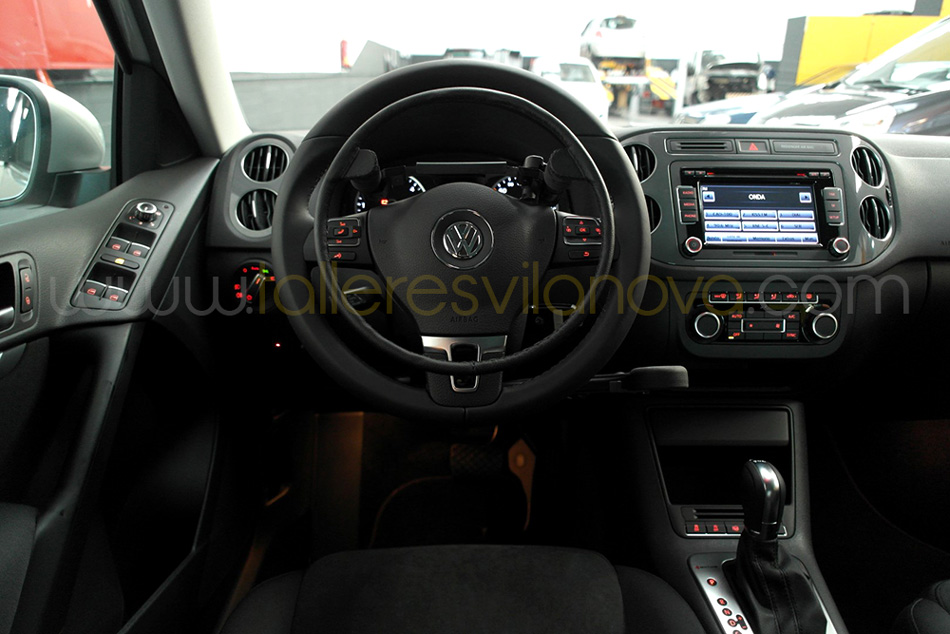 Interior-Volkswagen-Tiguan-DSG-Adaptado-para-discapacitados-o-PMR
